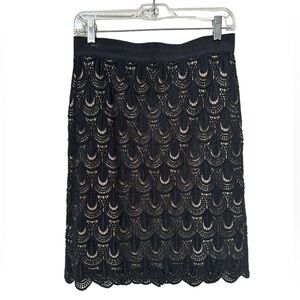 Ann Taylor Black Nude Scalloped Lace Overlay Pencil Skirt Size 2 Small